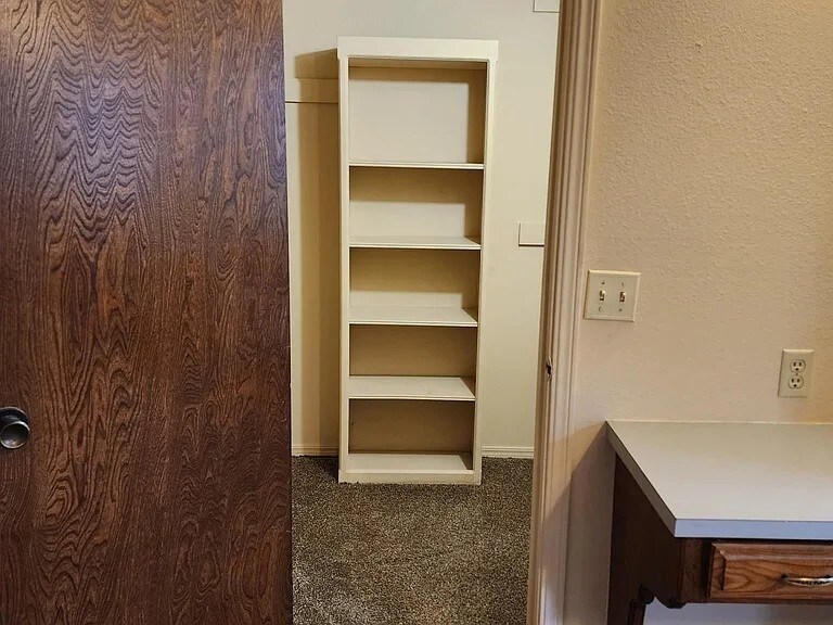 Building Photo - 11307 N May Ave