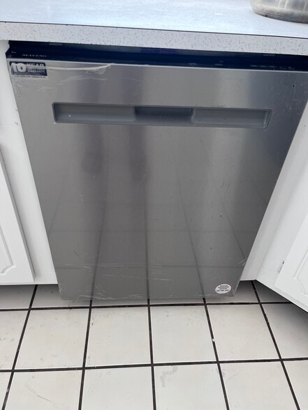 Building Photo - 213 Buttonwood Cir