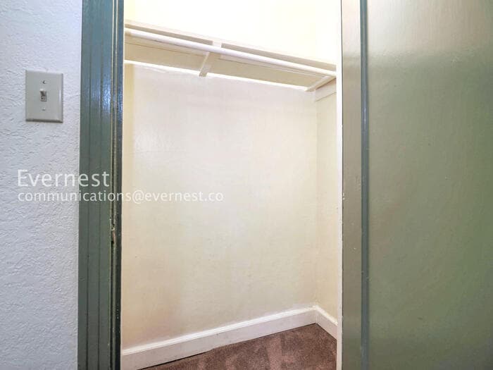 Building Photo - 509 3rd St SW