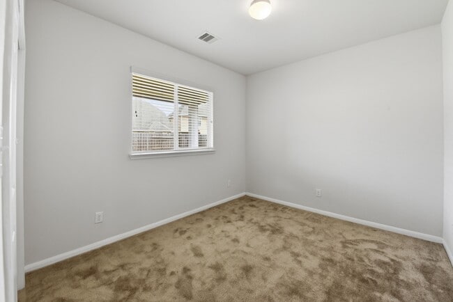 Building Photo - 20126 Graphite Canyon Ct
