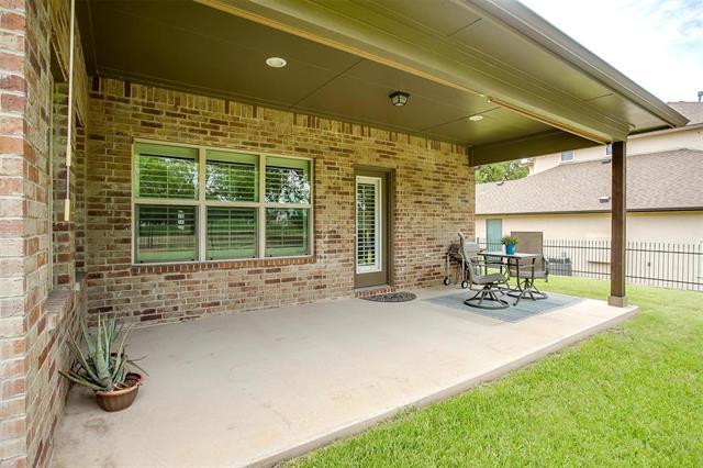 Building Photo - 13704 Southern Oaks Dr