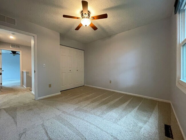 Building Photo - 6908 Gullway Bay Dr