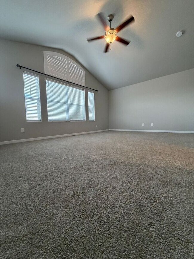Building Photo - 10092 Moorcroft Dr