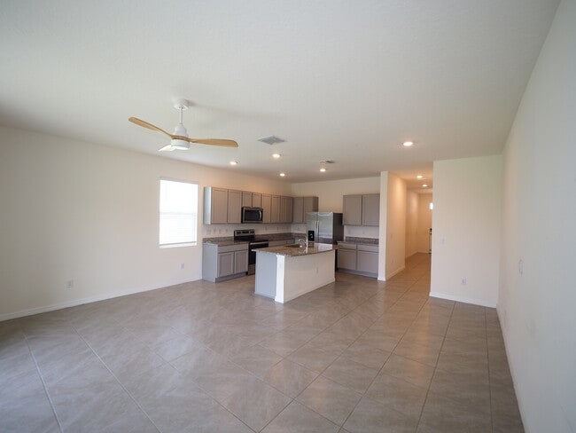 Building Photo - 1738 Woodleaf Hammock Ct