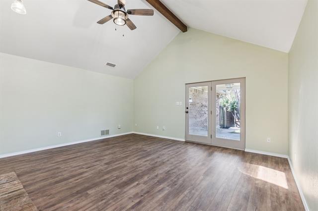 Building Photo - 3403 Wells Dr