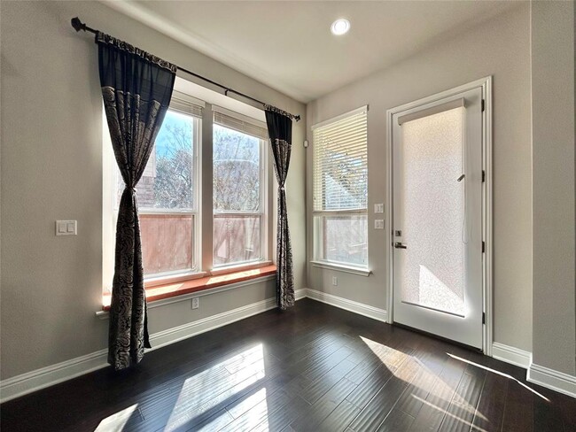 Building Photo - 9313 Kyles Stake Rd