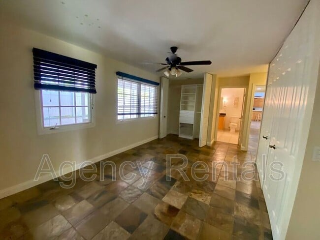 Building Photo - 575 N Kalaheo Ave