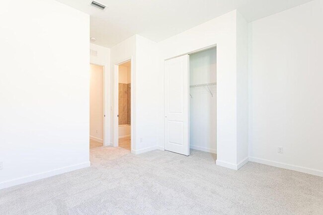 Building Photo - 1132 Haywagon Trl