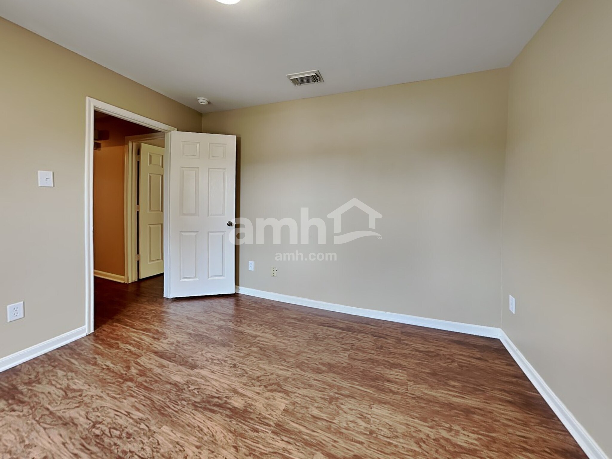 Building Photo - 13775 Running Bear Dr