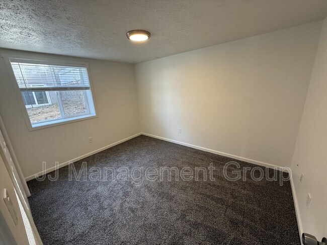 Building Photo - 1235 2nd St