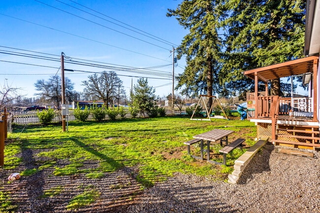 Building Photo - 7988 Marion Rd SE