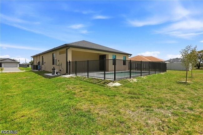 Building Photo - 2630 NW 23rd Ave