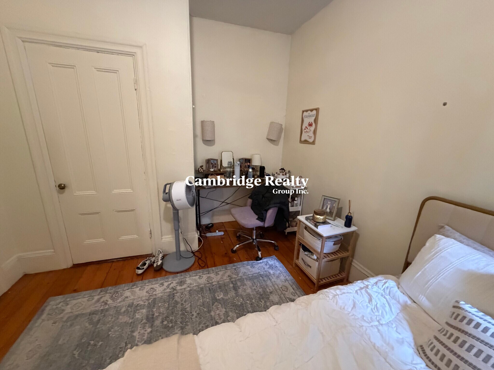 Building Photo - 44 Delle Ave