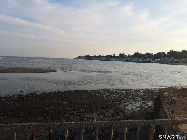 Building Photo - 130 Merwin Ave