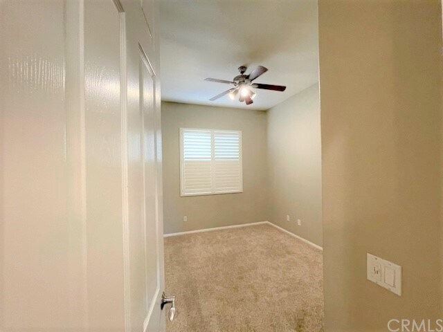 Building Photo - 34206 Pinehurst Dr