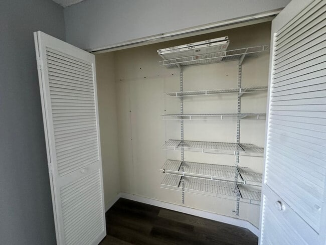 Building Photo - 7700 Stone Harbour Dr