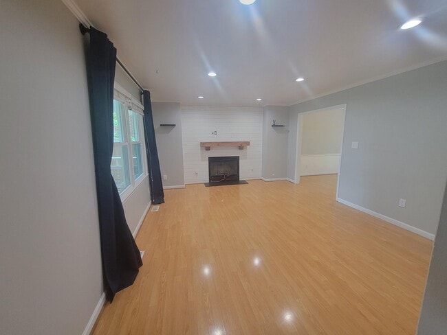 Building Photo - 1708 Oak Pl Ct