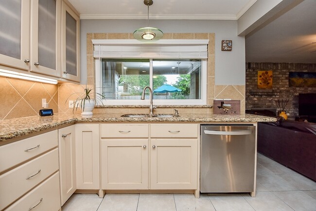 Building Photo - 1918 Quail Grove Ln