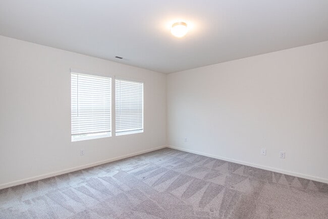 Building Photo - BEAUTIFUL 3 Bedroom Townhome Bonterra Village AVAILABLE NOVEMBER 2025