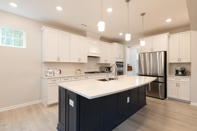 Building Photo - 2300 Kingscup Ct