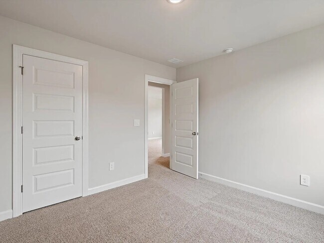 Building Photo - 640 Orsman Trl
