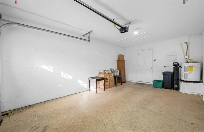 Building Photo - 510 Spring Lake Cir
