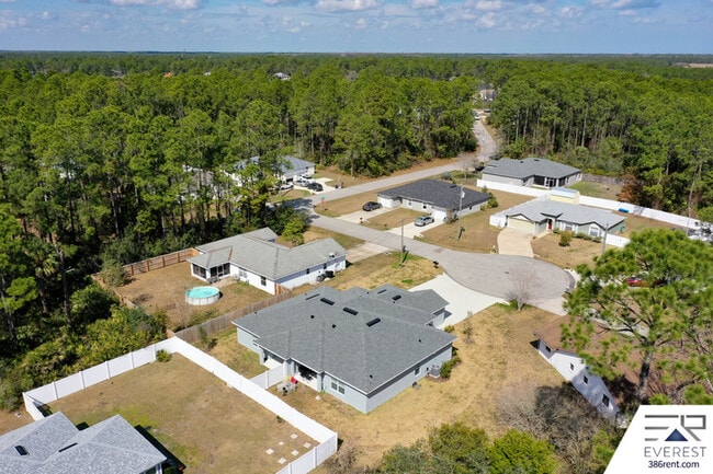 Building Photo - 6 Unison Ct