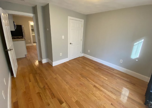 Building Photo - 2.0 bedroom in Somerville Massachusetts 02140