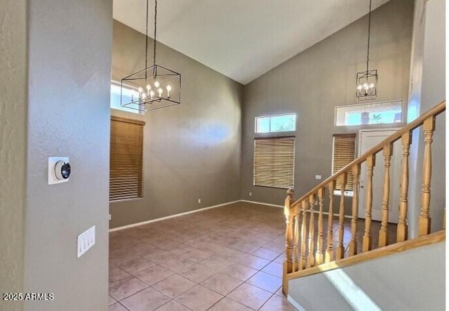 Building Photo - 923 E Aquarius Pl