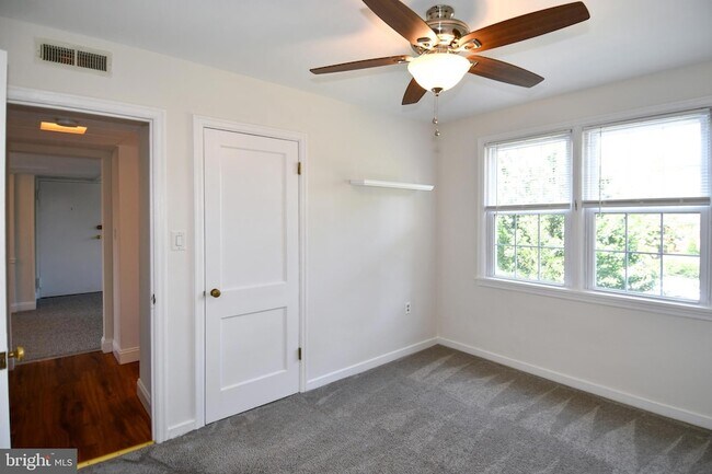 Building Photo - 1303 Belle View Blvd