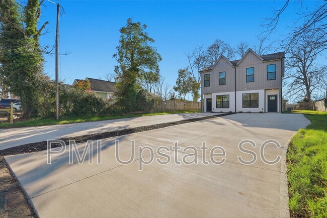 Building Photo - 107 Virginia Ave