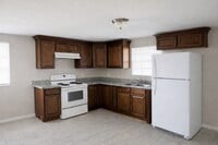 Building Photo - 706 Harris Ave