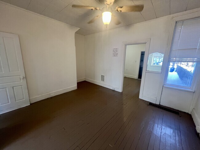 Building Photo - 26 N 16th St