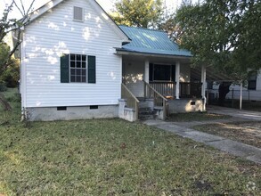 Building Photo - Newly remodeled 3-bedroom 1 bath in Alabam...