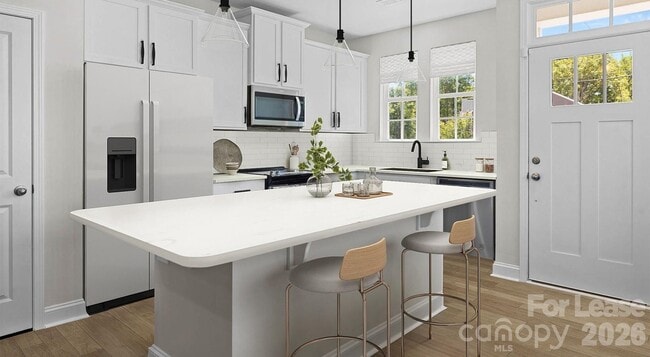 Building Photo - 17112 Birchwood Farm Rd