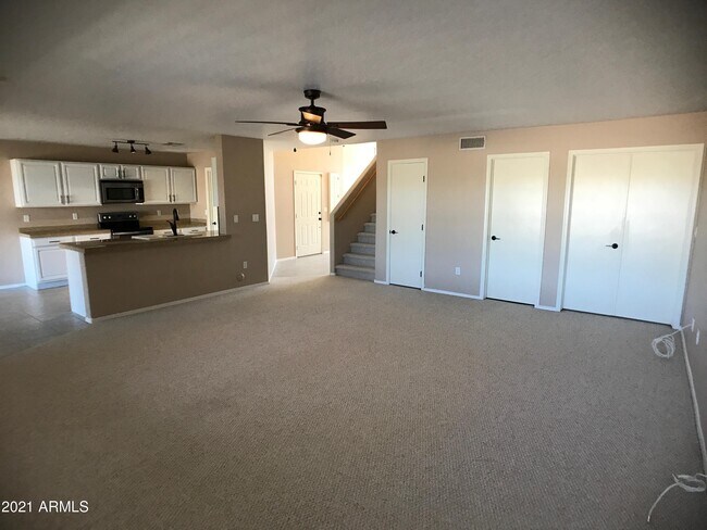 Building Photo - 1346 S Palomino Creek Dr