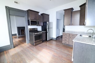 Building Photo - 1 W McMillan St