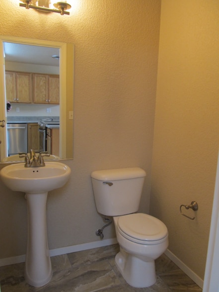 Building Photo - 1660 NE Foothill Blvd