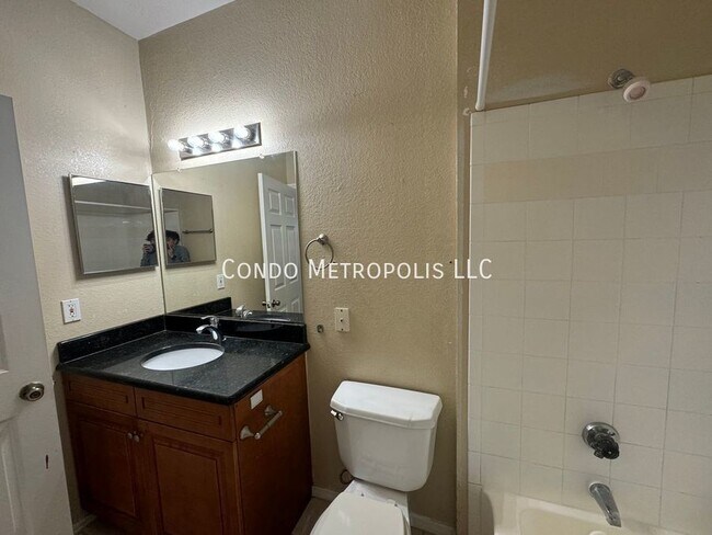 Building Photo - 2572 Robert Trent Jones Dr