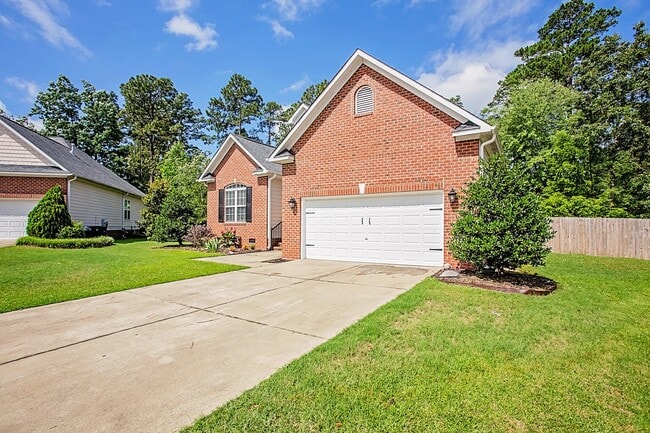 Building Photo - 331 Ridgeway Ct