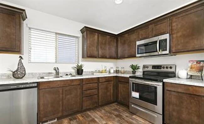 Building Photo - 4142-4148 W Miner View Ln