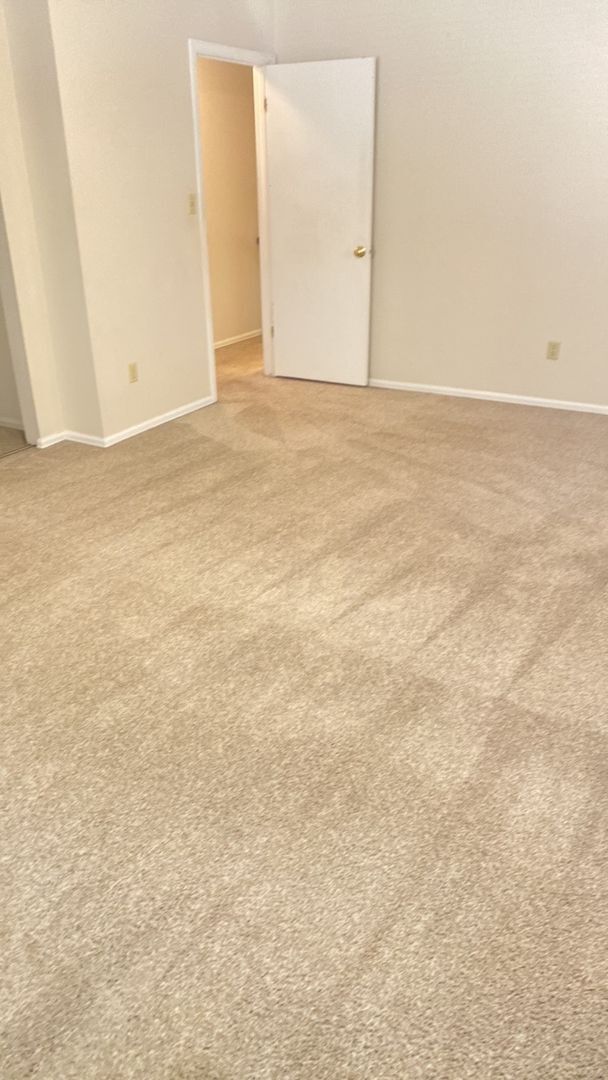 Building Photo - Fantastic 3 Bedroom, 2 Bath, 2 Car Garage,...