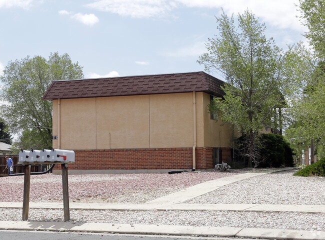 Building Photo - 1115 Old Dutch Mill Rd