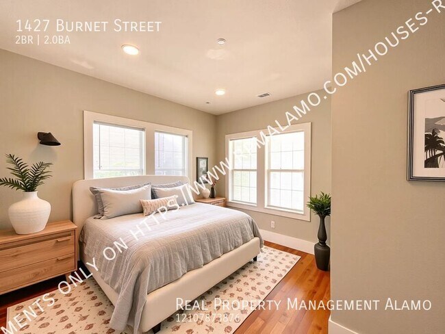 Building Photo - 1427 Burnet St