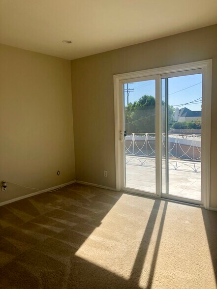Building Photo - 10661 Coraline Pl