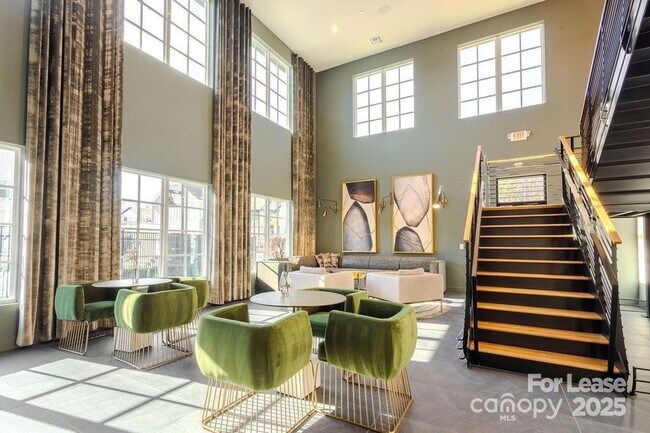 Building Photo - 3110 Doe River Wy