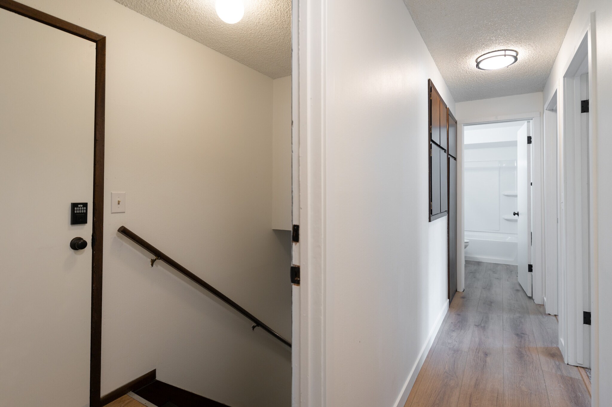 Building Photo - 512 E Longfellow Ave