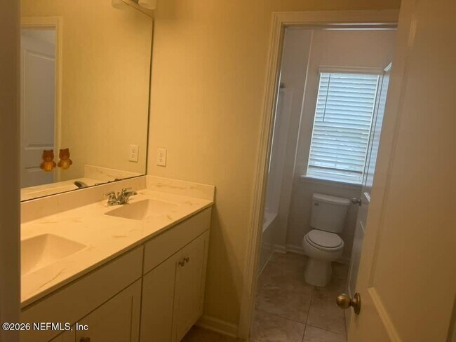 Building Photo - 2103 Hawkeye Pl