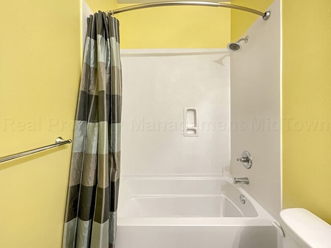 Building Photo - 2053 Leonard Ranch Rd