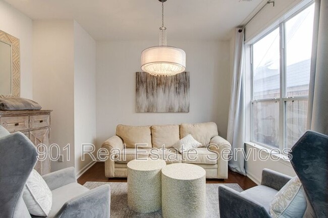 Building Photo - 1417 Island Town Dr